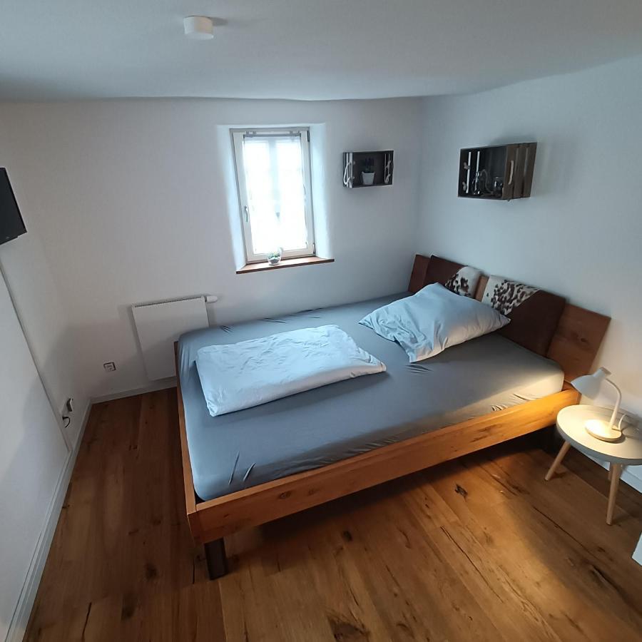 Apartments & Moeblierte Zimmer In Kahl Am Main, Kontaktloser Self Check-In, W-Lan, Schreibtisch, Duschbad, Kuechenzeile, Pkw-Plaetze Kültér fotó