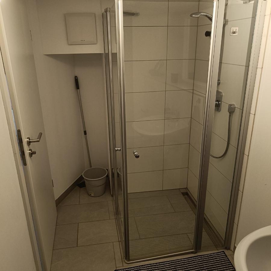 Apartments & Moeblierte Zimmer In Kahl Am Main, Kontaktloser Self Check-In, W-Lan, Schreibtisch, Duschbad, Kuechenzeile, Pkw-Plaetze Kültér fotó
