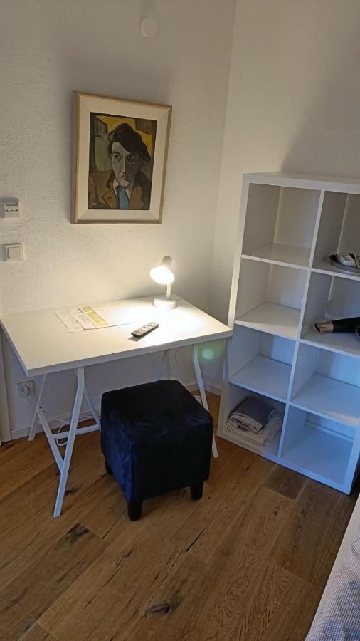 Apartments & Moeblierte Zimmer In Kahl Am Main, Kontaktloser Self Check-In, W-Lan, Schreibtisch, Duschbad, Kuechenzeile, Pkw-Plaetze Kültér fotó